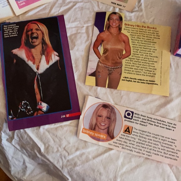Britney Spears! 90’s Memorabilia - Picture 7 of 12